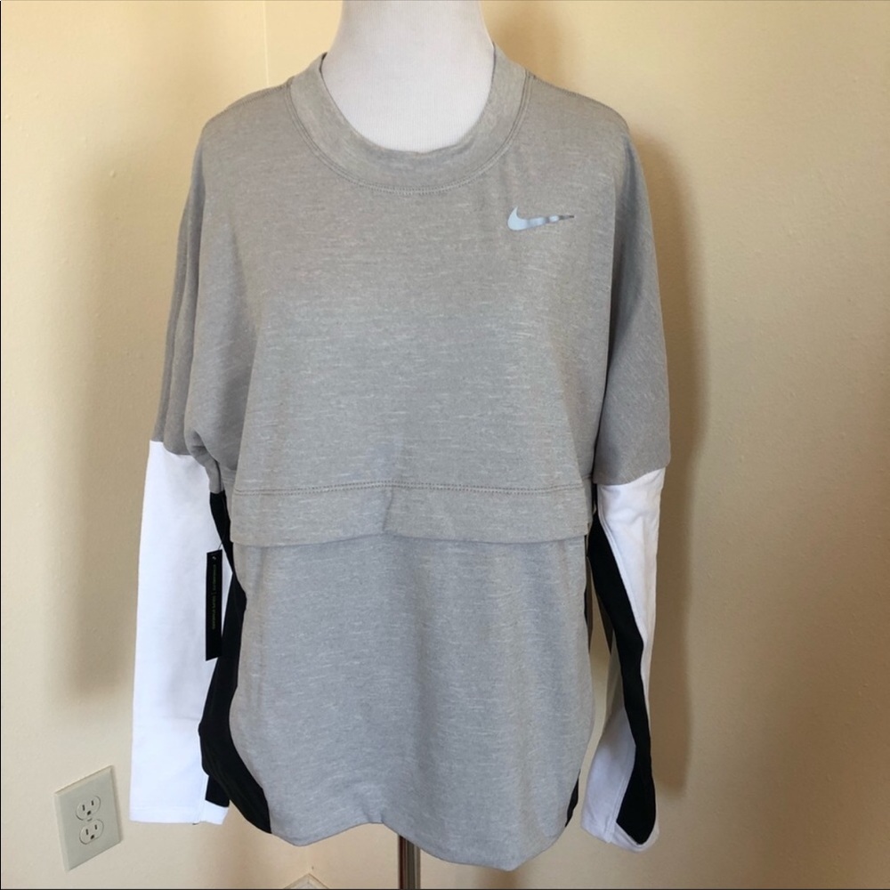 NWT Nike Therma Sphere Long- Sleeve Top - Picture 5 of 5